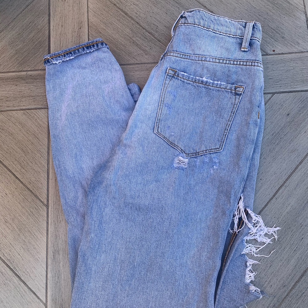 BDG High Rise Mom Jeans - Picture 10 of 11